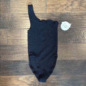 Hunza G Nancy One piece bathing suit black new with tags one size.